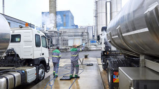 Le premiers correctifs ne suffisent pas à La Coopération Agricole, qui réclame en plus d’une révision des modalités de redevances, un échelonnement des hausses pour les rendre « progressives et acceptables ». Le premiers correctifs ne suffisent pas à La Coopération Agricole, qui réclame en plus d’une révision des modalités de redevances, un échelonnement des hausses pour les rendre « progressives et acceptables ».