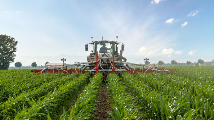 La bineuse FlexCare pourra désormais recevoir une tête de répartition pour l’engrais.