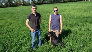 Luc Lemesle à droite et son futur associé Benoît Rousselet gaec du Fan en Mayenne