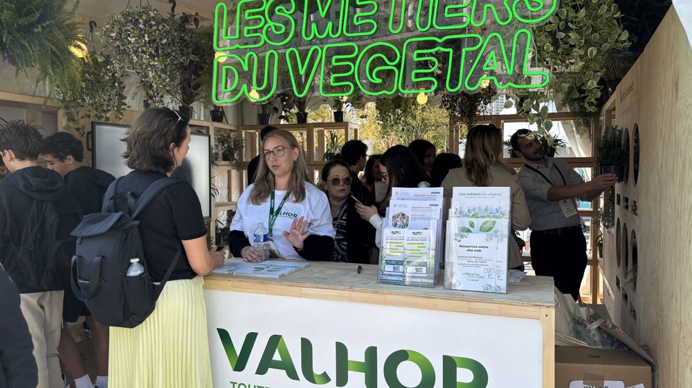 L’attractivité des métiers est un axe stratégique pour Valhor. L’interprofession était ainsi présente sur le concours national des WorldSkills à Marseille, pour présenter les filières (art floral, horticulture, jardinier paysagiste, distribution...).