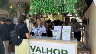 L’attractivité des métiers est un axe stratégique pour Valhor. L’interprofession était ainsi présente sur le concours national des WorldSkills à Marseille, pour présenter les filières (art floral, horticulture, jardinier paysagiste, distribution...).