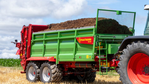 Les épandeurs MS disposent d’une hauteur de chargement relativement réduite de 2,05 m.