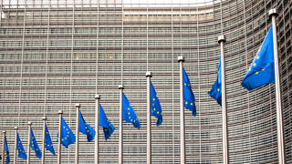 Jeudi 13 novembre 2025, le Parlement européen a approuvé la réduction des obligations d’information et des exigences en matière de durabilité pour les entreprises dans le cadre du train de mesures de simplification « Omnibus I ».