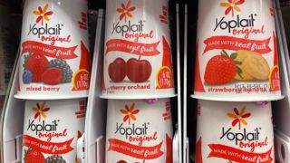 La marque Yoplait, avec le yaourt à boire Yop, est présente aux Etats-Unis depuis le début des années 1970.