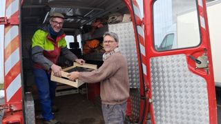 Hervé Loubier (devant) et Franck Gire (président de l'association Main dans la main).
