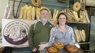 Christophe et Géraldine Georges comptent 200 à 250 clients par jour dans leur boulangerie à la réputation bien établie.