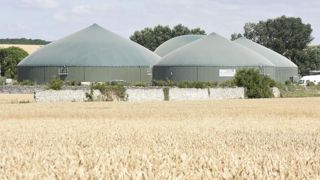 Les rejets imprévus de substances dangereuses ou polluantes, les incendies ou combustions, les explosions et les atteintes à l’intégrité d’un équipement font partie des évènements qui doivent être déclarés.