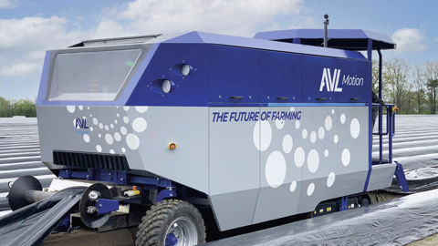 Le robot d'AVL Motion est capable de soulever la bâche, récolter l'asperge, reconstituer la butte et remettre la bâche en place.