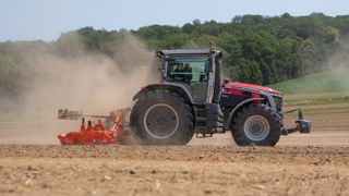 Quel tracteur Massey Ferguson a été le plus vendu en 2025 ?