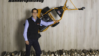 Eberhard Lange, petit fils du fondateur d'AS-Motor, marque historique fondée en Allemagne en 1959. Elle est entrée dans le groupe AriensCo en mai 2021.