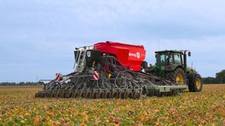 Le semoir T-ForcePlus 750 de Novag a était présenté lors d'Agritechnica 2025.