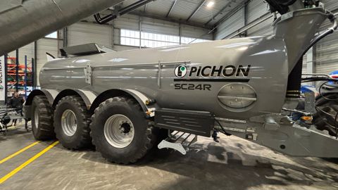 Quatre volumes sont disponibles dans la gamme de tonnes à lisier Pichon SC : 15, 18, 20, et 24 m³.