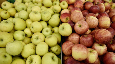 En septembre 2025, PAN Europe a collecté un échantillon de 60 pommes vendues dans des commerces européens, afin de rechercher des traces de résidus de produits phytosanitaires.