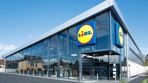 Le retour à une stratégie de hard-discounter assumée de la part de Lidl est pointé comme un symbole des tensions lors des négociations commerciales.