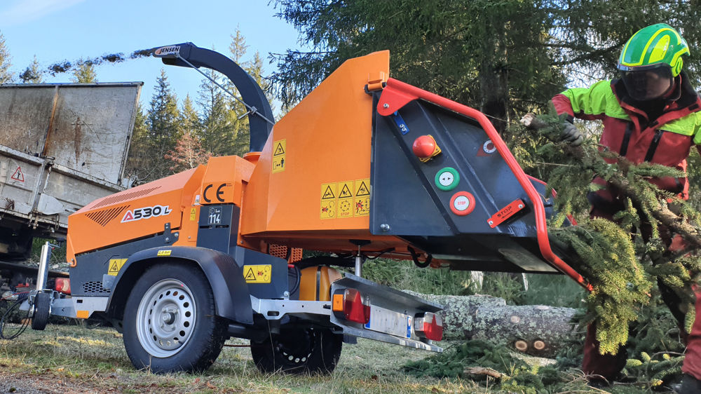Broyeur Jensen au travail. Le constructeur allemand est un des plus anciens sur le marché.