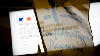 « Nous demander, comme si les choses allaient de soi, de faire en sorte “qu’il y ait des vaches” au Salon de l’agriculture témoigne d’une déconnexion totale avec la réalité », dénonce la Confédération paysanne dans un communiqué, le 4 février 2026.