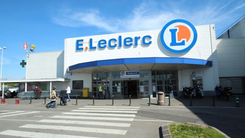 La centrale d'achat invoque la primauté du droit européen pour contester ces amendes.