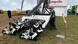 Sur ce nouveau modèle de Boss, les éléments semeurs à disque sont répartis sur deux rangées.