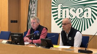 La FNSEA comme JA prévoient de faire du Salon de l'agriculture un « révélateur » politique en conciliant la convivialité pour les visiteurs avec une interpellation ferme du gouvernement sur la loi d'urgence agricole et le maintien du budget de la PAC.