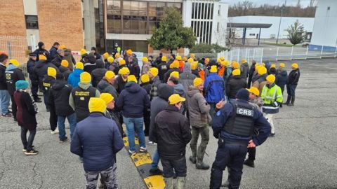 Les militants de la Coordination rurale se sont réunis à deux reprises, dans la journée du 19 février 2026, devant les locaux de Sodiaal et de Lactalis à Montauban.