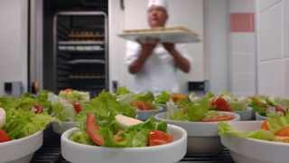 La restauration collective rappelle son rôle essentiel en tant que pilier de la souveraineté alimentaire.