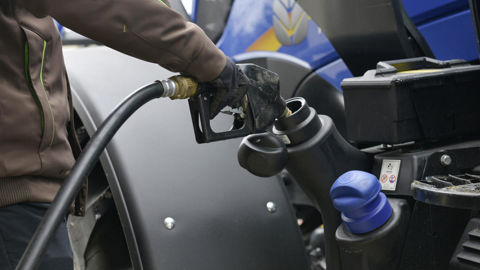 La guerre au Moyen-Orient fait flamber le prix des carburants. La FNSEA et la Coordination rurale s'inquiètent.