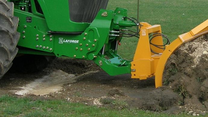Relevage avant Laforge sur John Deere 9R