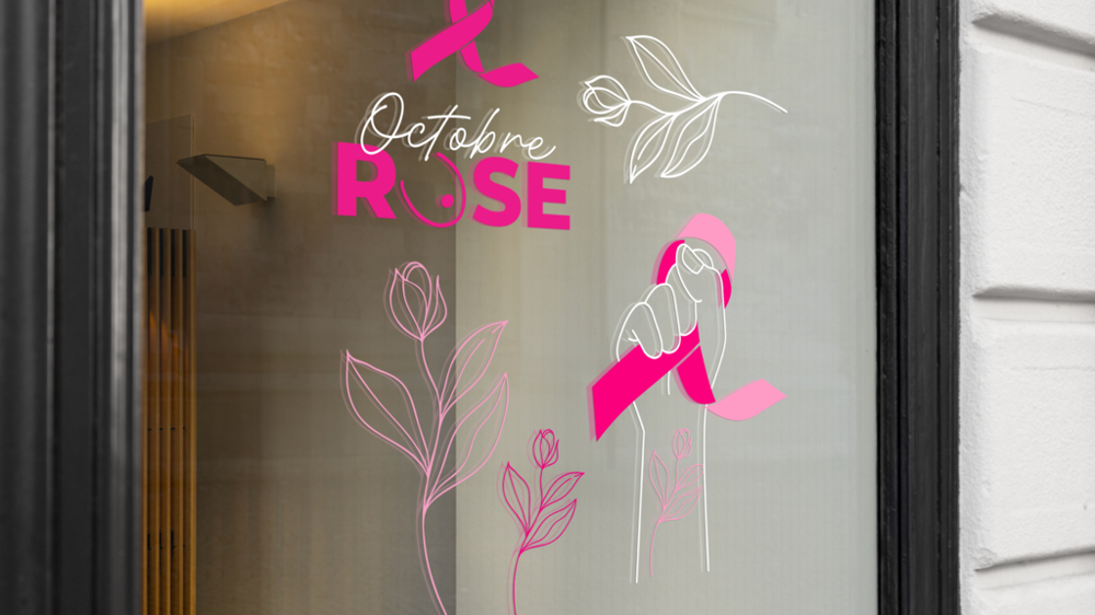 Le kit du meunier comprend une vitrophanie pour décorer sa vitrine aux couleurs d’Octobre rose.