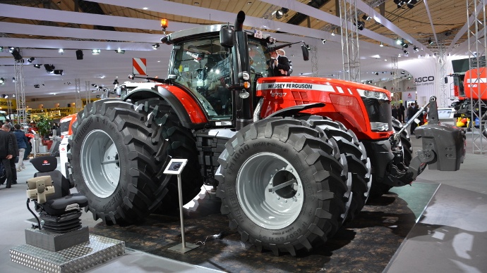 Tracteur Massey Ferguson 8700