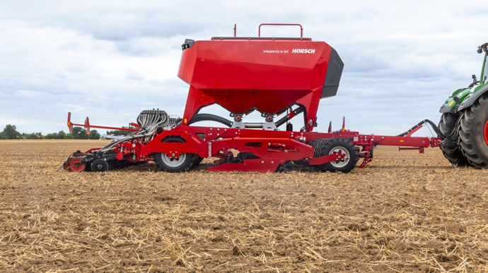 La hausse des tarifs des semoirs, planteuses et distributeurs d'engrais frôle les 30% entre 2015 et 2025.