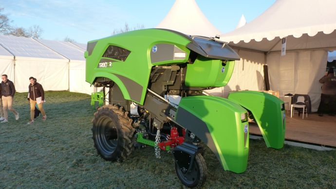 Le Trektor de de l’entreprise nantaise Sitia a déjà été construit à près d’une centaine d’exemplaires. Son châssis lui permet de s’adapter à différents types de travaux en vigne, verger, grandes cultures ou maraichage. 