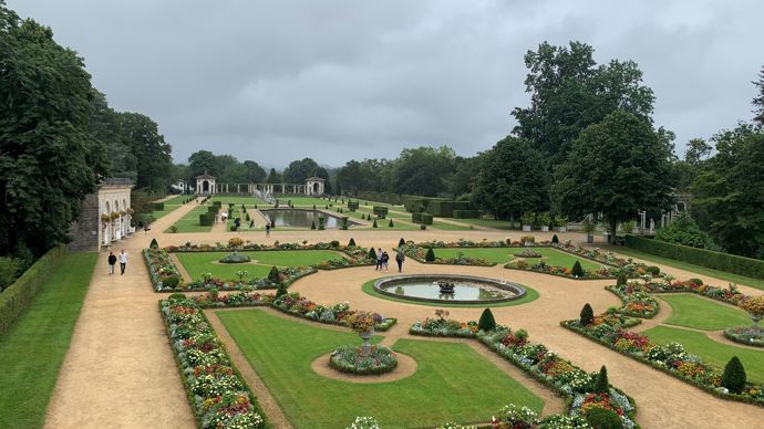 Ouvert d'avril au début de novembre, ce domaine de 13 hectares se visite de préférence à la belle saison.