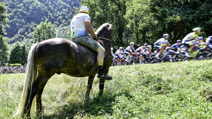 A cheval et à vélo, l'effort n'est pas le même.