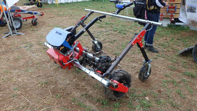 Terrateck remporte le prix Technovation décerné par le salon avec sa bineuse à pousser avec une propulsion électrique.