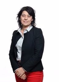 Agnès Duwer succédera à Jean-Xavier Mullie pour la direction générale d'Agora le 1er juillet prochain. Agnès Duwer succédera à Jean-Xavier Mullie pour la direction générale d'Agora le 1er juillet prochain.
